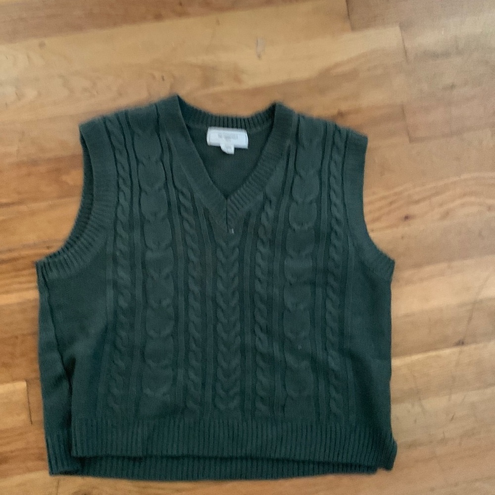 No comment  dark green cardigan size L